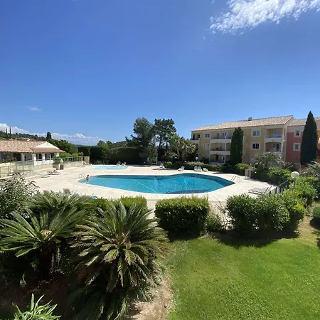 Is100-123 Appt 2 Pieces 4 Couchages Piscine Et Parking