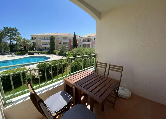 Appartement Is100-123 Les Issambres Appt 2 Pièces 4 Couchages Piscine Et Parking