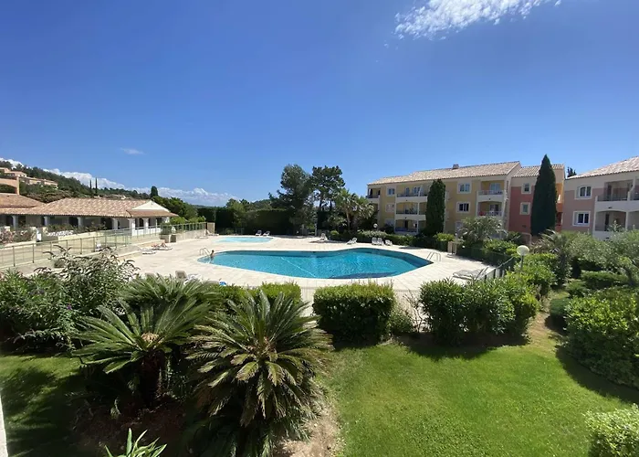 Is100-123 Les Issambres Appt 2 Pièces 4 Couchages Piscine Et Parking