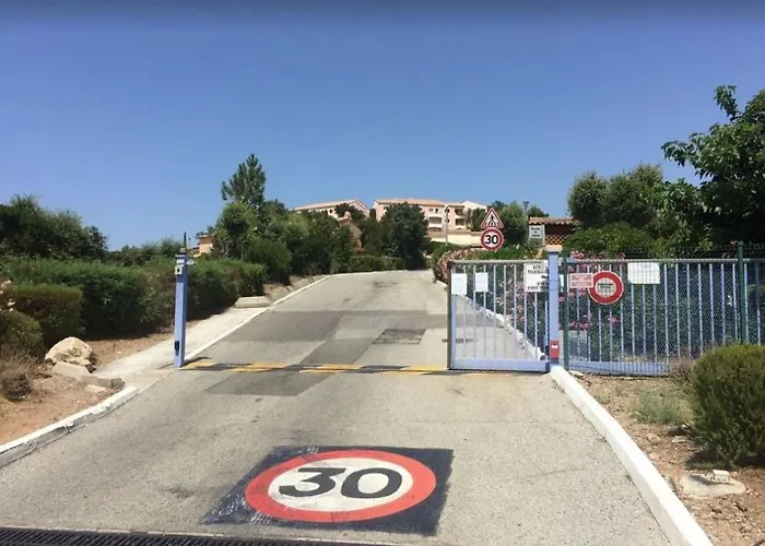 Appartement Is100-123 Les Issambres Appt 2 Pièces 4 Couchages Piscine Et Parking *